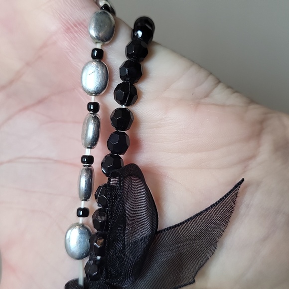 Vintage LBVYR Set of 2 Stretch Bracelets with Bow! - Picture 7 of 10